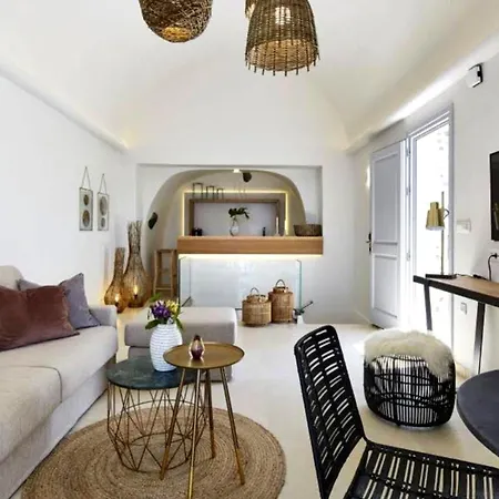 Maria House In Santorini Pool And Jacuzzi * Fira (Santorini)