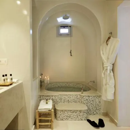 Vila Maria House In Santorini Pool And Jacuzzi Fira (Santorini)