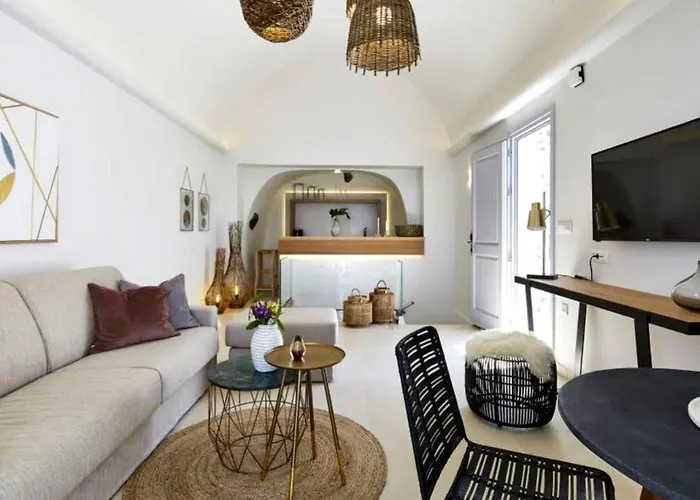 Maria House In Santorini Pool And Jacuzzi * סנטוריני